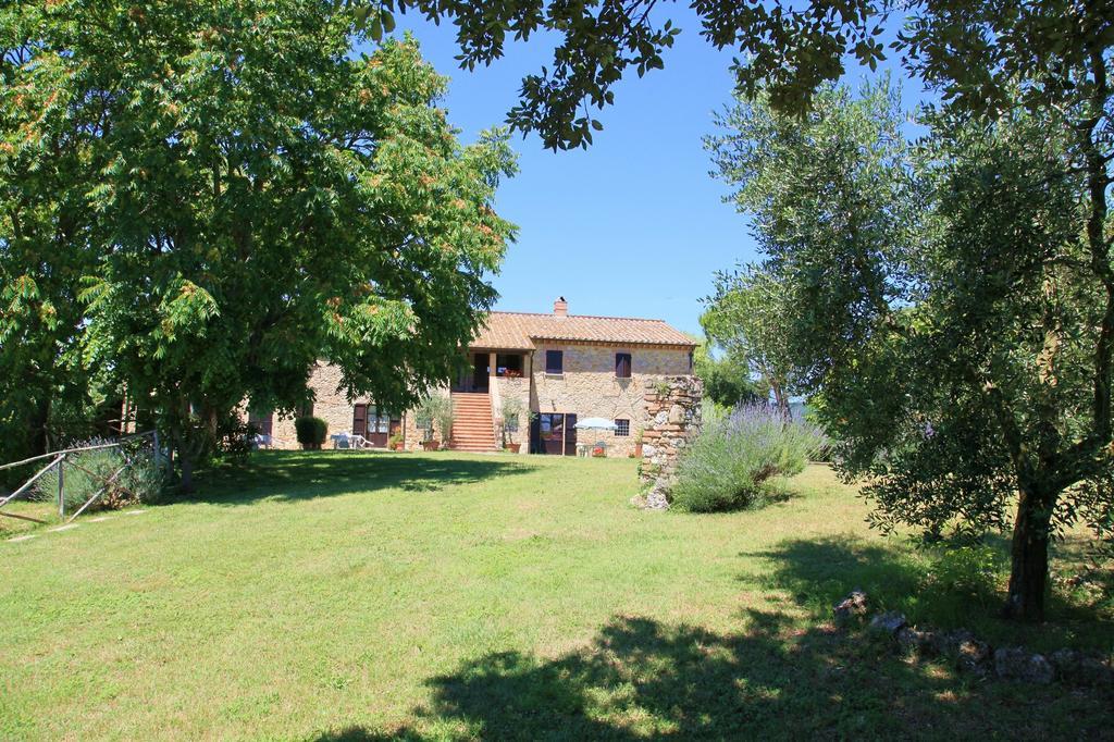 Agriturismo Podere Luchiano Amelia Eksteriør billede